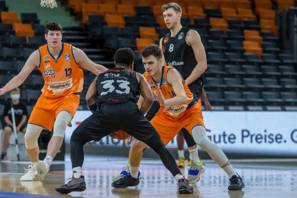 热烈讨论 热烈讨论