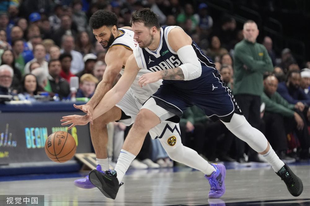 当他缺席时 当他缺席时