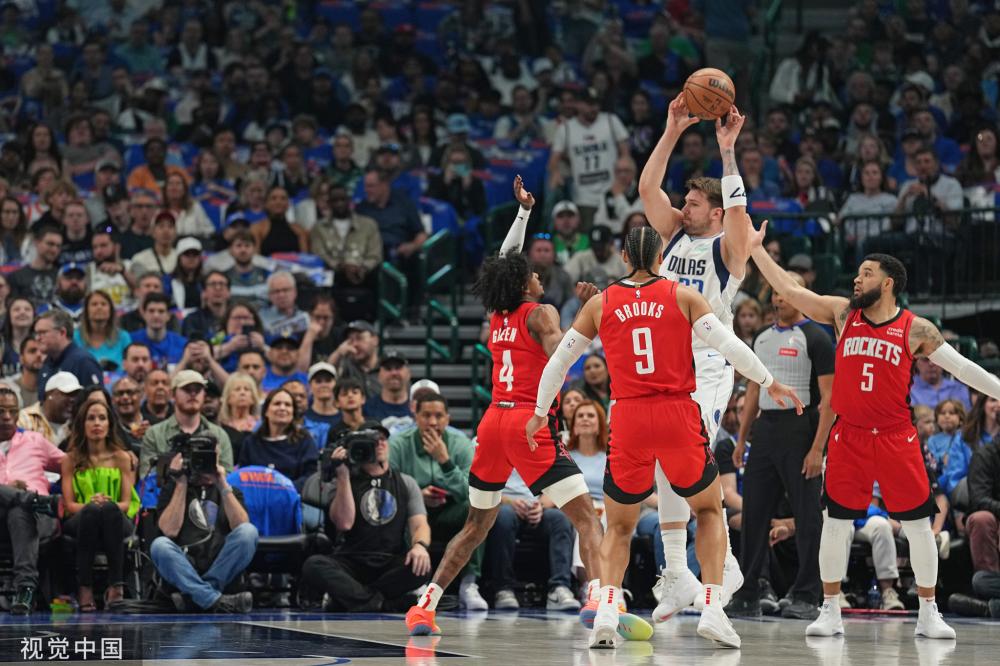 而流畅的姿 而流畅的姿